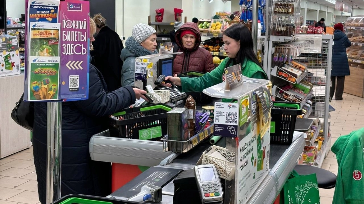 Вам чек нужен? Зачем на кассе в "Пятерочке" и других магазинах постоянно это спрашивают - что будет, если его не взять