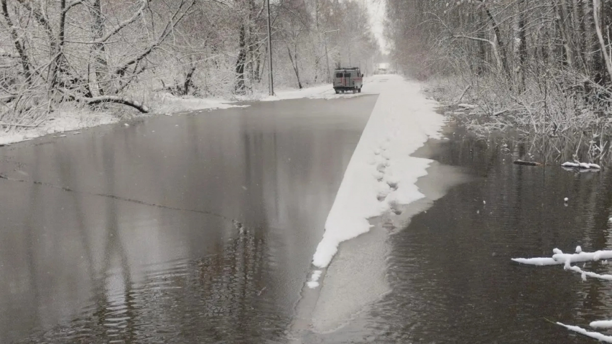 Вода продолжает прибывать: новые подтопления и рост уровня Вятки в Кировской области