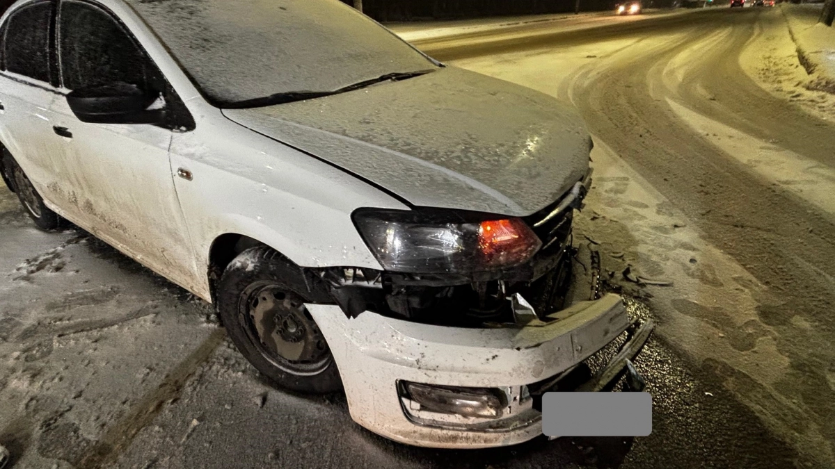 В результате жесткого ДТП пострадали два человека в Кирове