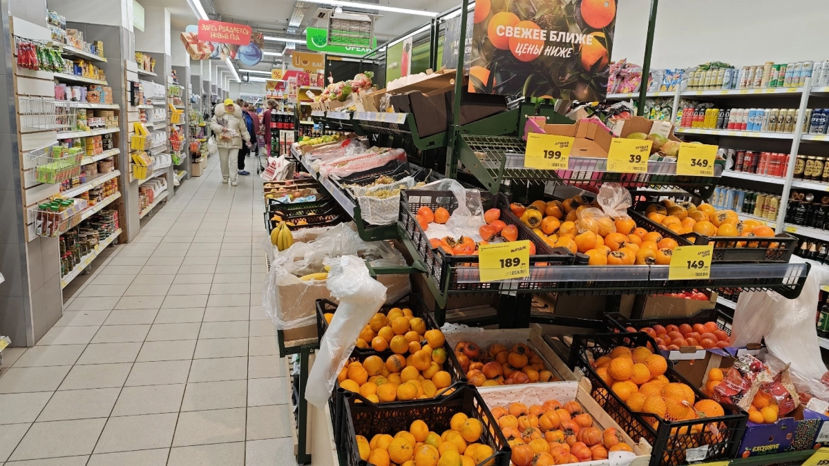 В магазинах Кирова выставят на продажу зараженные мандарины