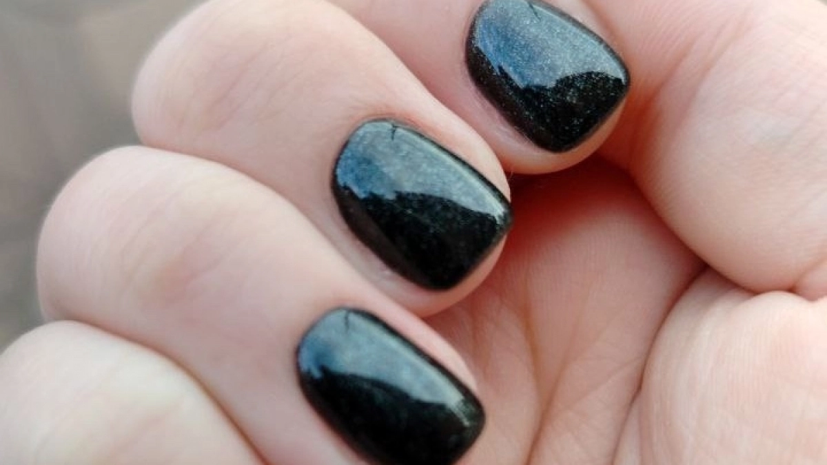 Классический маникюр уходит в прошлое: что пришло на смену гель-лаку в 2026-м