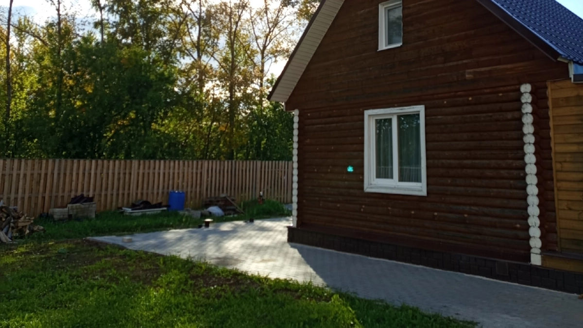 Бетон и кирпич уже в прошлом - дачники нашли новый материал для садовых дорожек: без луж, трещин и гололеда