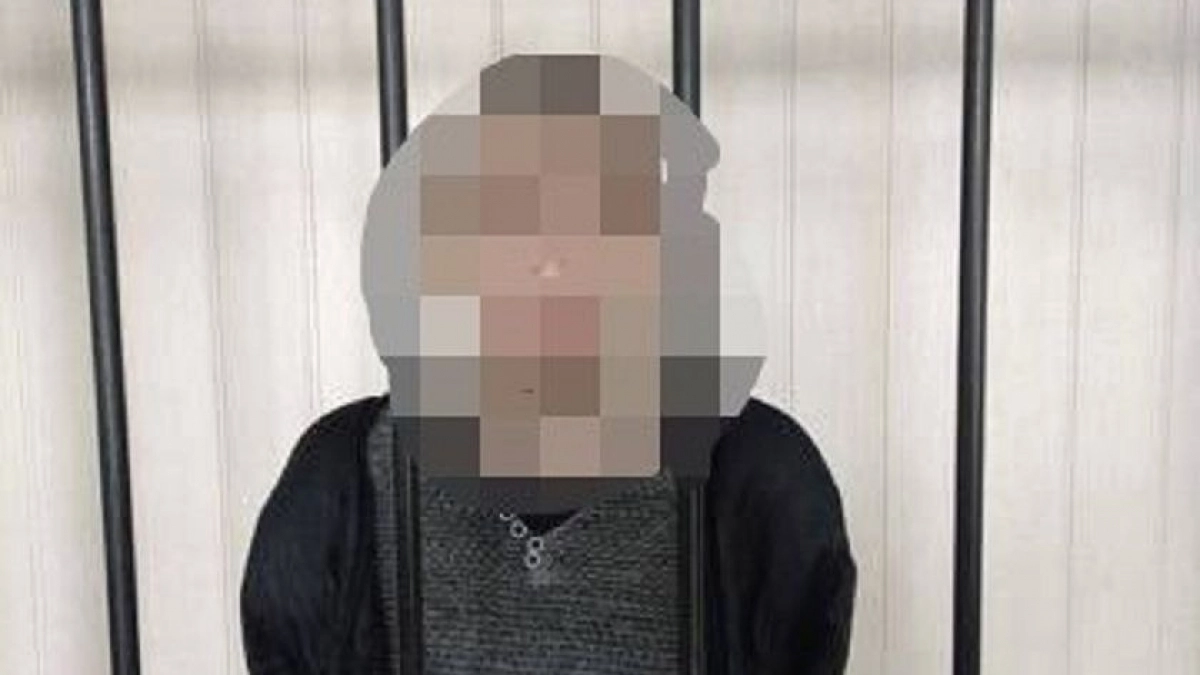 Чепецкий рецидивист с ножом ограбил женщину в ее же квартире