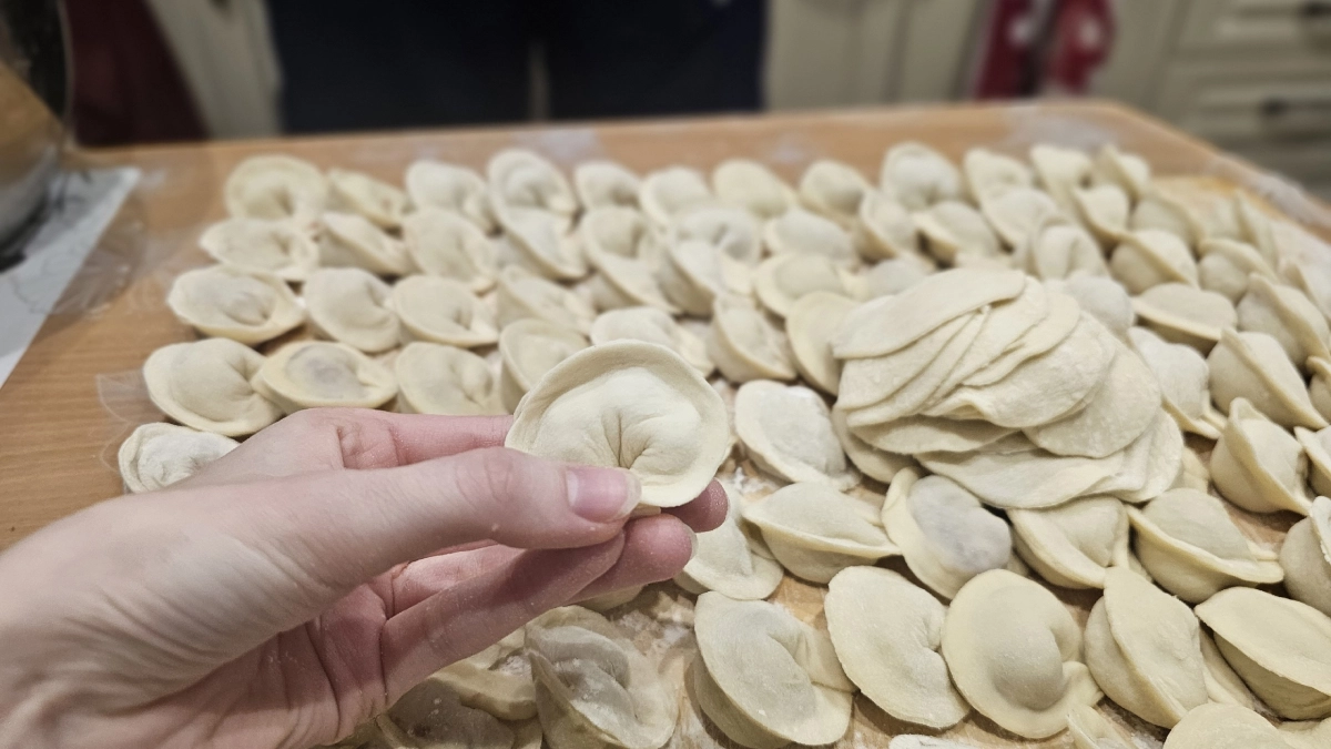 Добавьте щепотку в фарш - и пельмени вкуснее ресторанных: хитрость, о которой знали наши бабушки