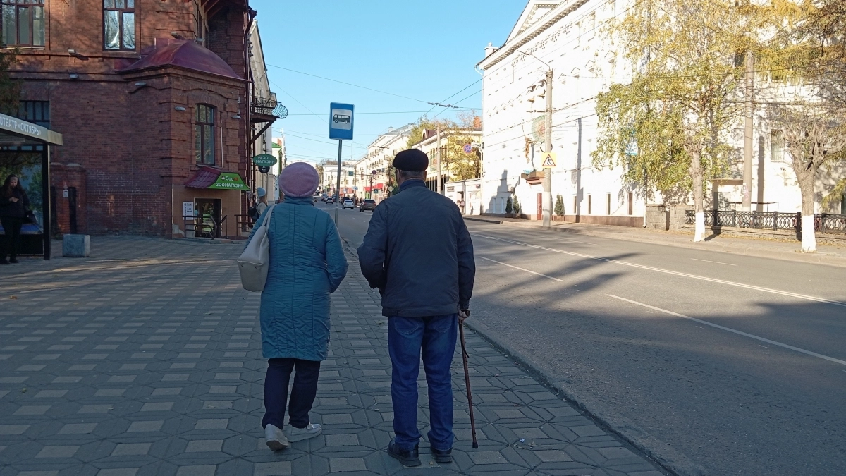 Почему одни дети заботятся и уважают пожилых родителях, а другие нет — и дело совсем не в воспитании