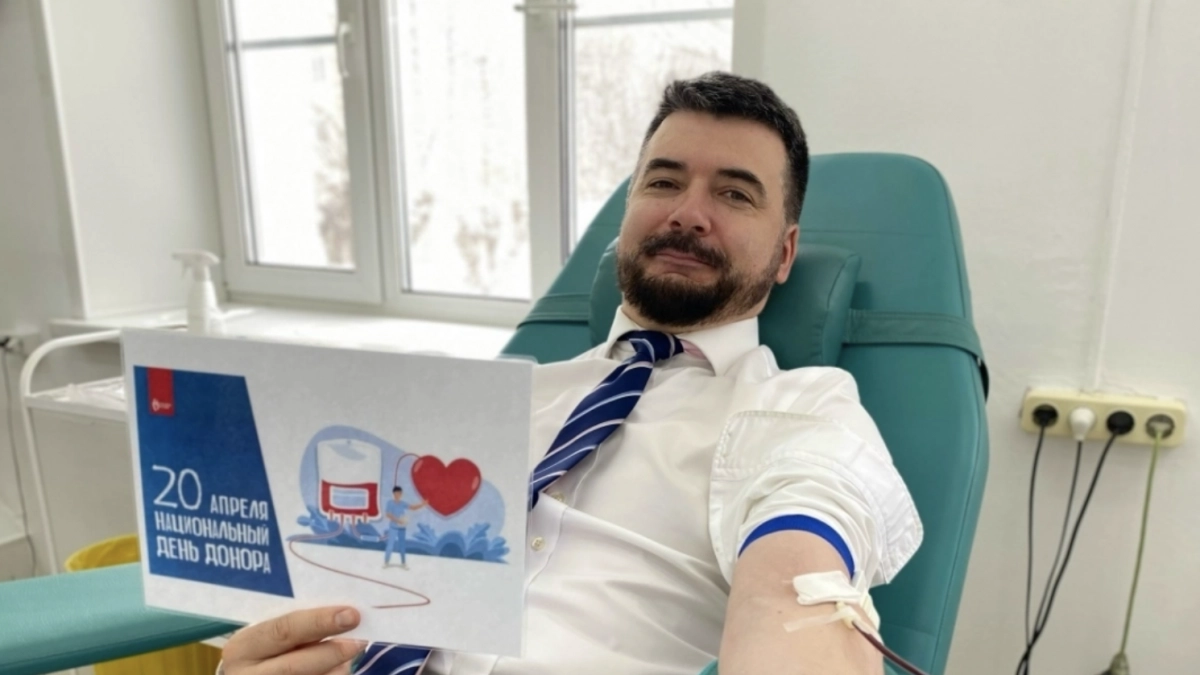 Министр экологии Кировской области носит звание "Почетный донор России"