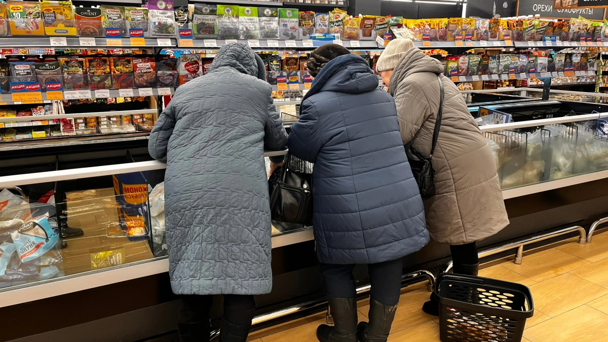 Зумеры и альфа так не умеют: 8 привычек бумеров, которые уходят в прошлое