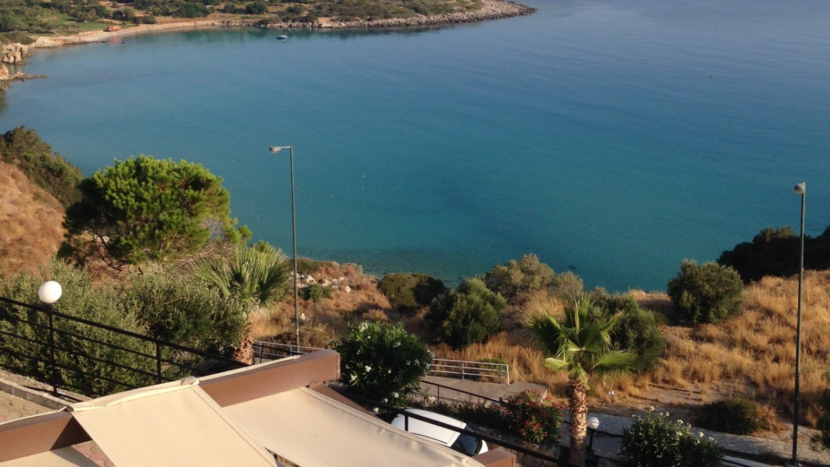 Забудьте о Мальдивах: этот европейский курорт с морем и горами — без визы и в 3 раза дешевле