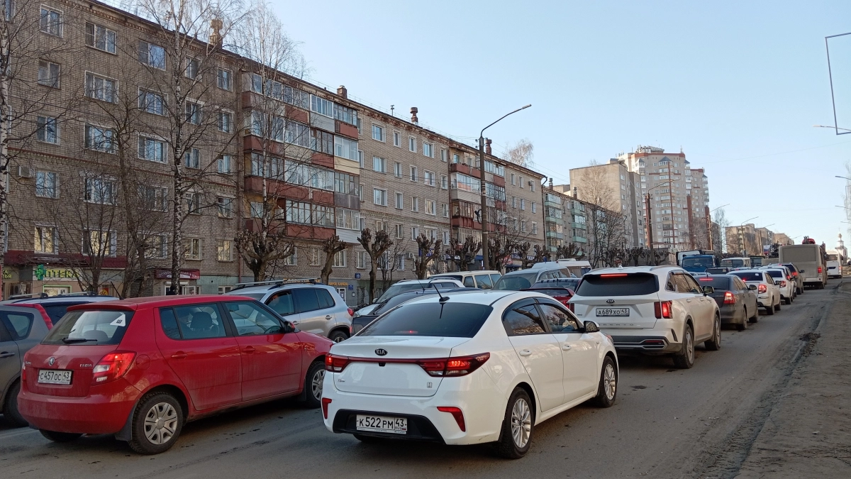 Почему ГАИ штрафует за остановку в пробке даже при вынужденной ситуации? Водителям на заметку