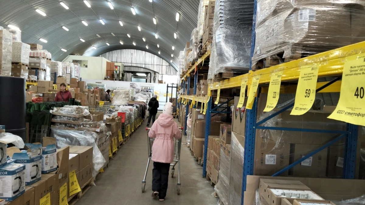 Дешёвое печенье и конфеты из «Светофора»: стоит ли экономить и что у них в составе