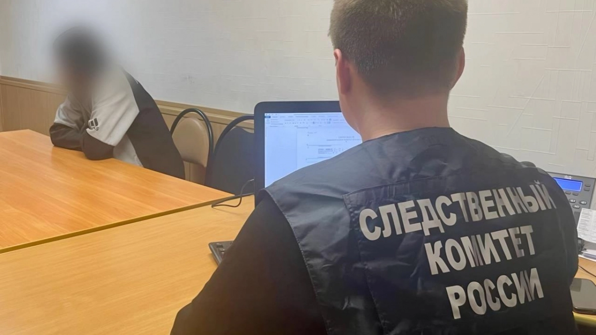 Житель Вятских Полян на глазах у всех искромсал ножом нового ухажера экс-подруги