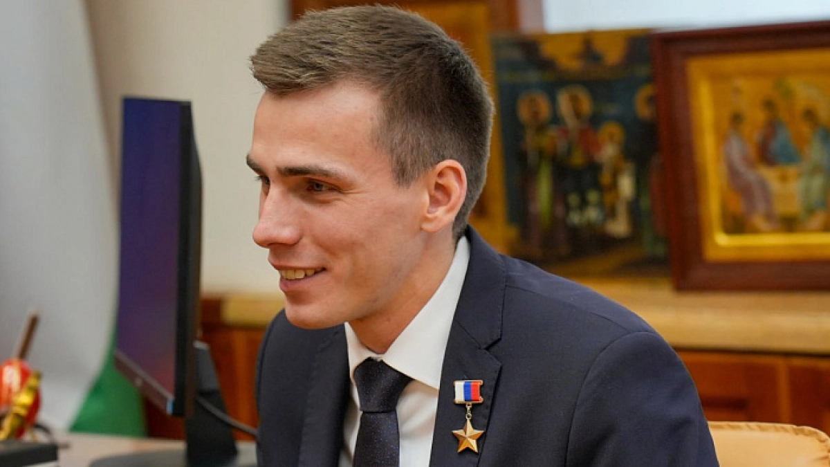 Губернатор отреагировал на попадание кировского Героя России под санкции Лондона