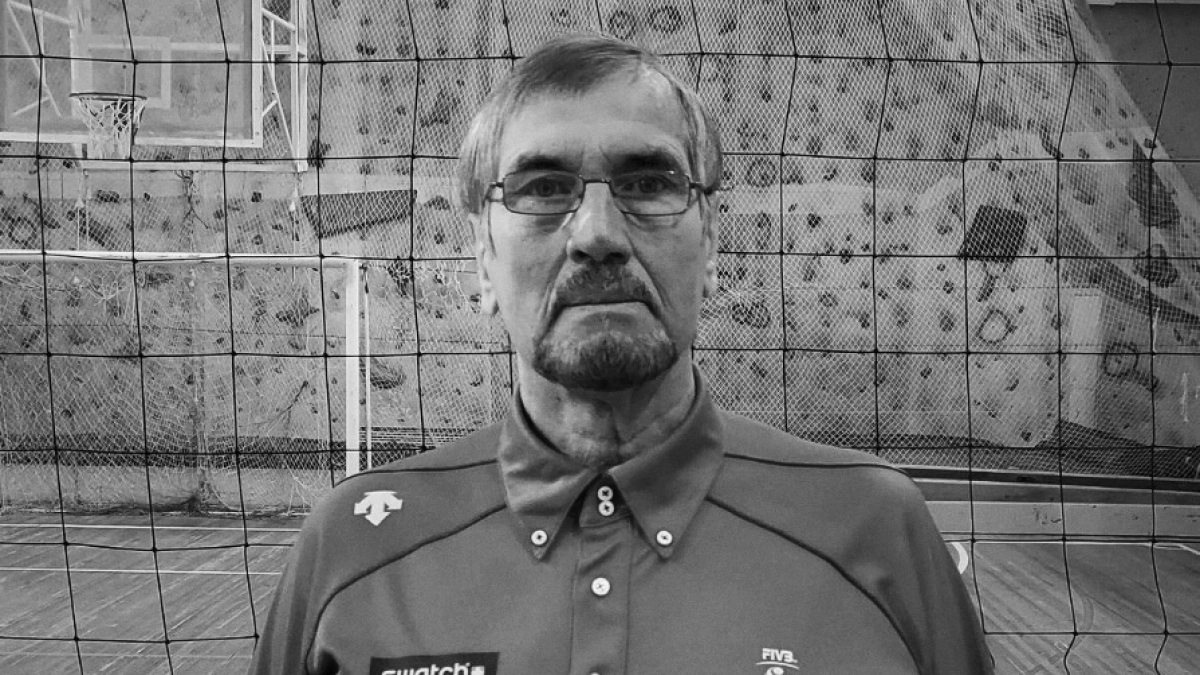 В Кирове не стало тренера мужской сборной ВятГУ по волейболу Александра Любимова