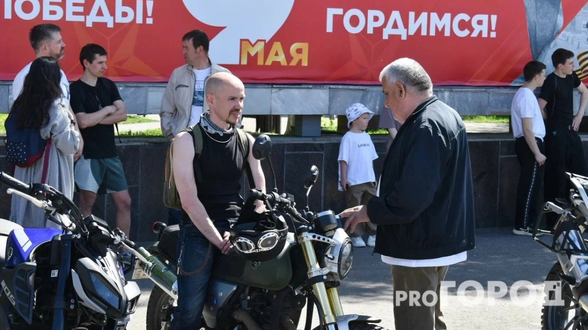 В Кирове прошло открытие мотосезона (6+): фоторепортаж