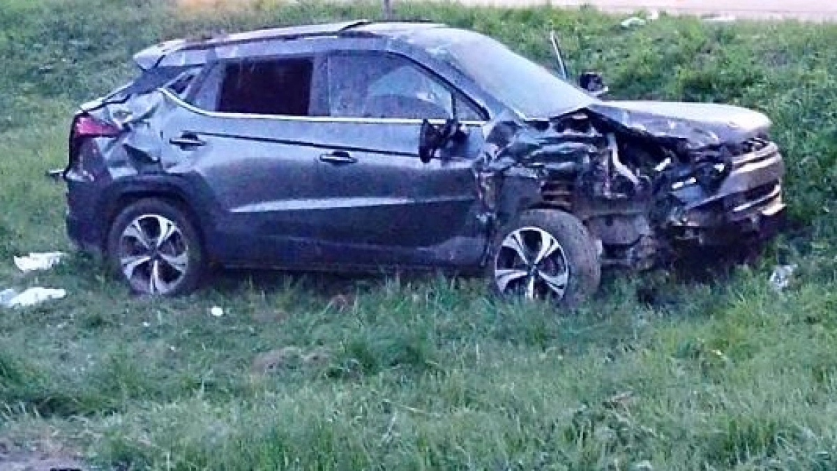 "Москвич" и "Нива" смяли друг друга в аварии на Советском тракте под Кировом