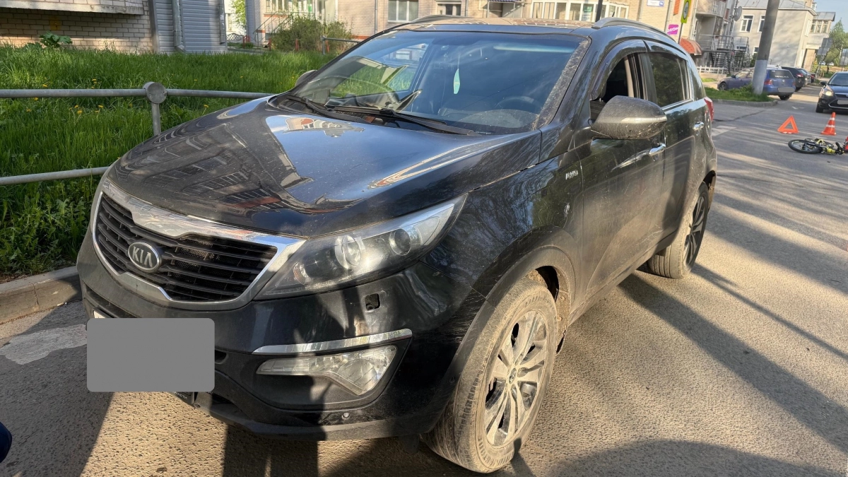В Кирове машина снесла девятилетнего мальчика, ехавшего на велосипеде
