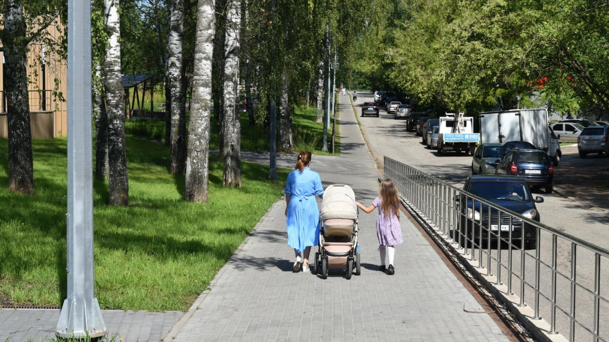 В Кировской области две матери-героини получают выплаты по 76,5 тысячи рублей