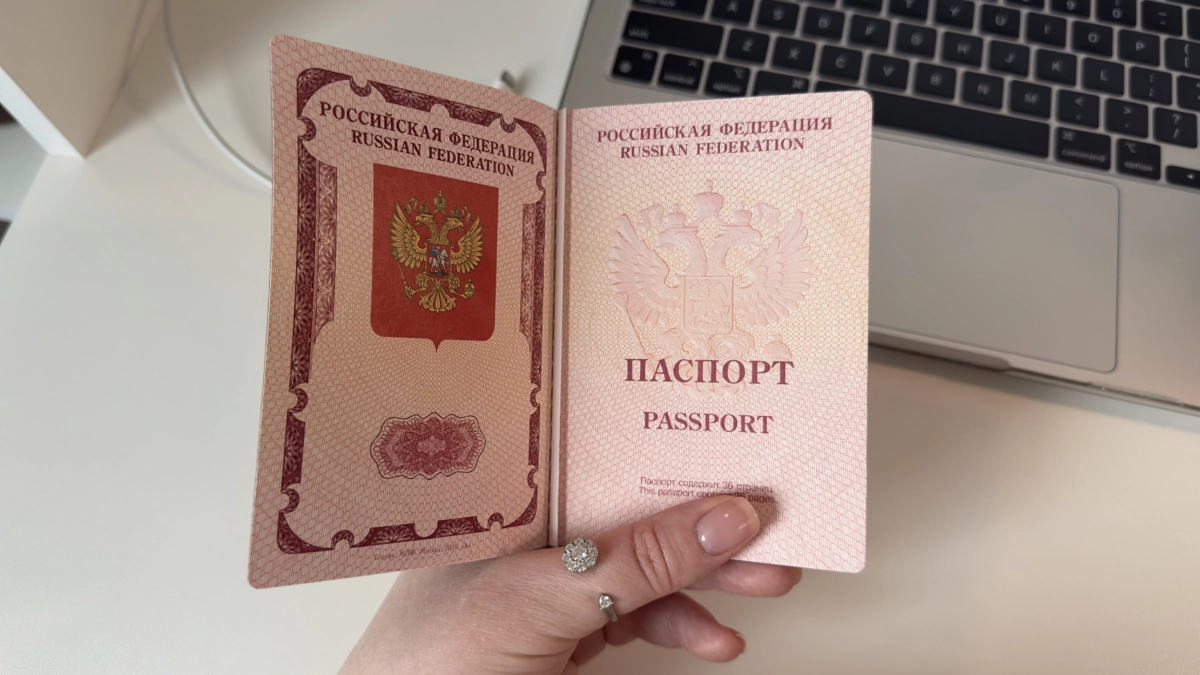 Старый или биометрический: с каким загранпаспортом без проблем пустят в Турцию, Египет, Таиланд и страны Шенгена