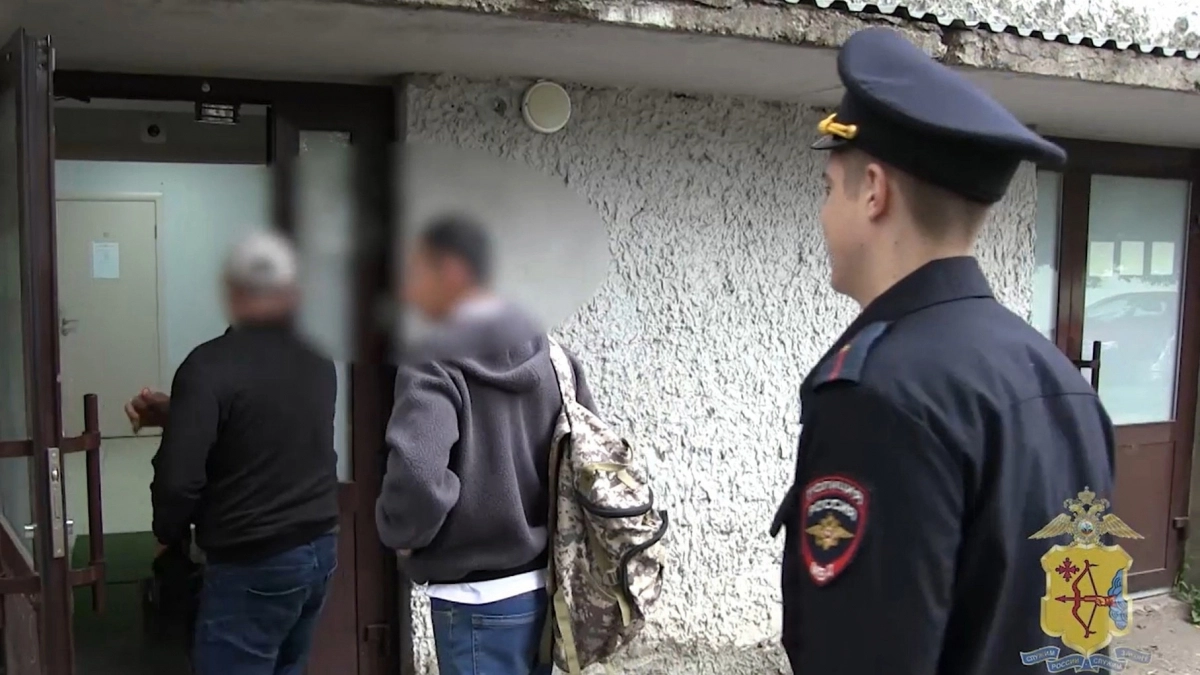 Кировчанин прописал пять индийцев в своих квартирах и стал фигурантом дела
