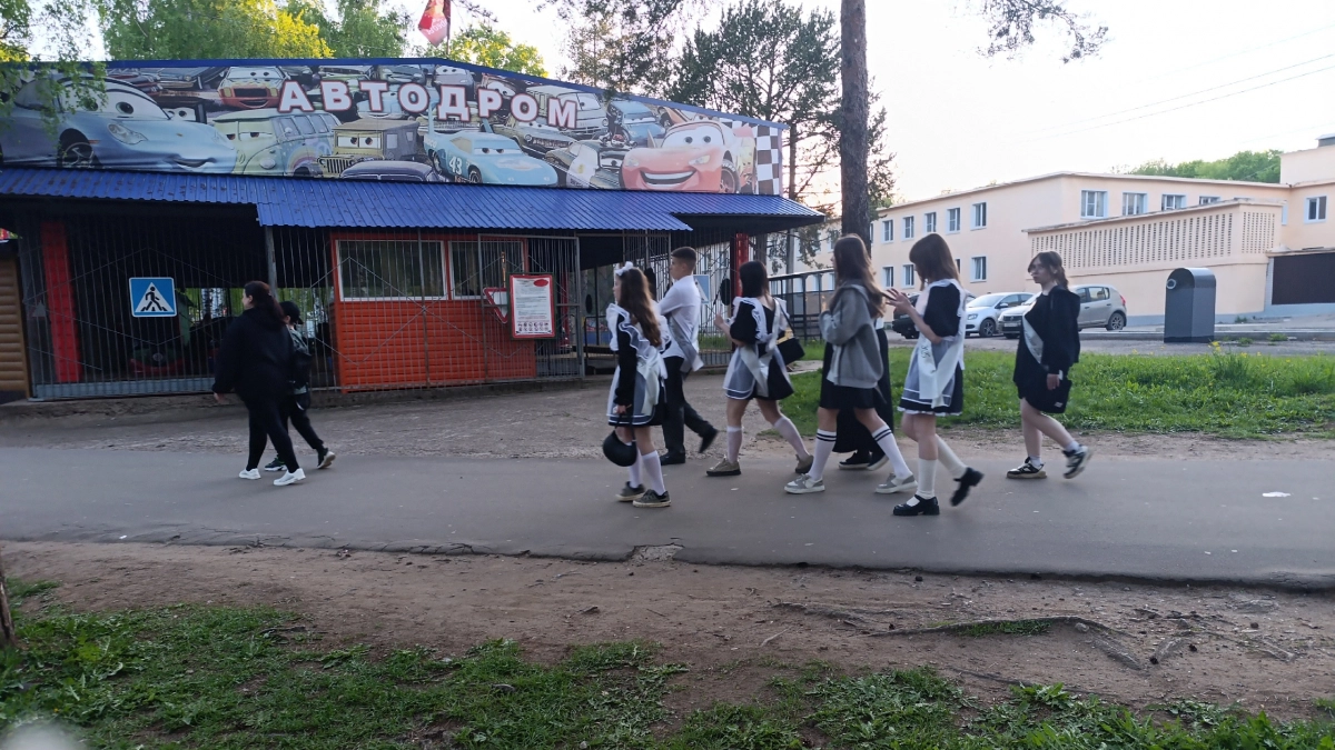 Кировские девятиклассники без аттестата смогут бесплатно получить профессию