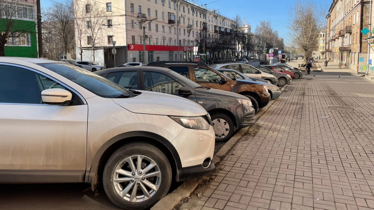 Кировчанин продал чужую машину прямо под окнами дома ее владелицы