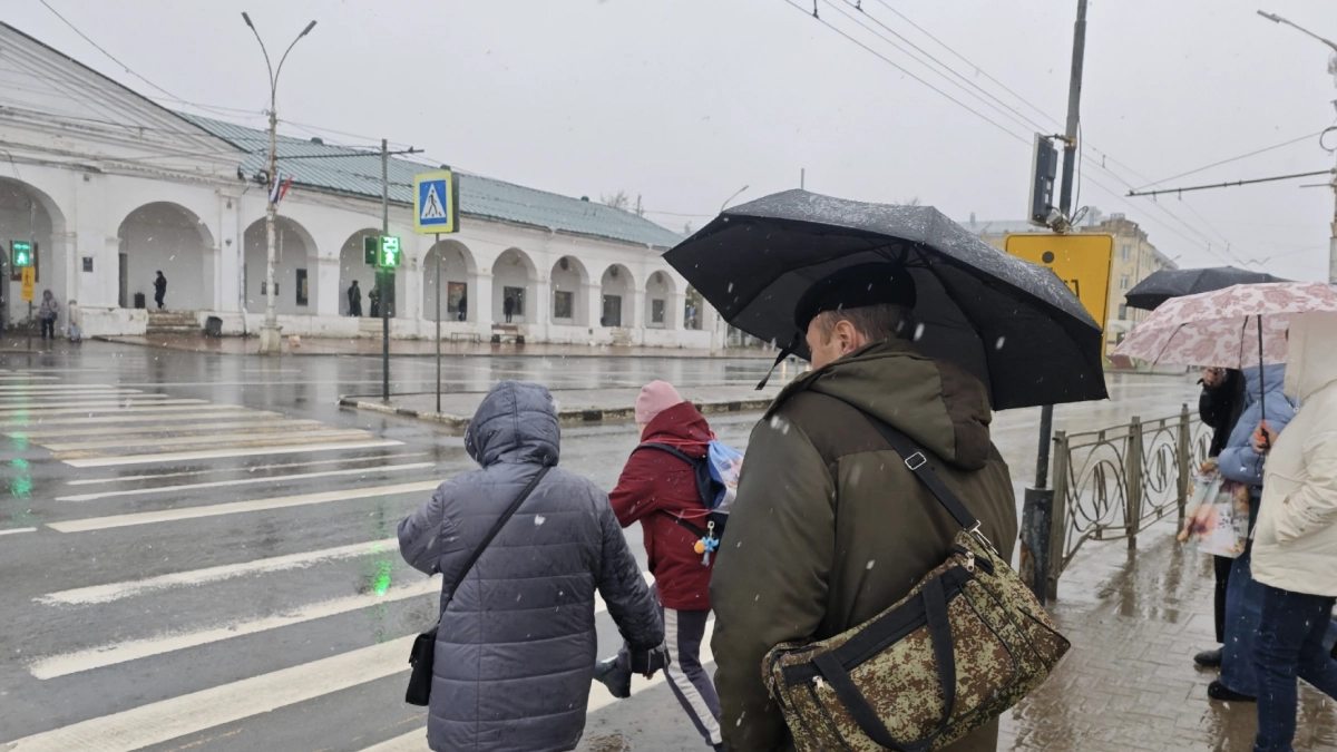 Июнь удивил холодом: синоптики рассказали, когда в Россию вернётся тепло
