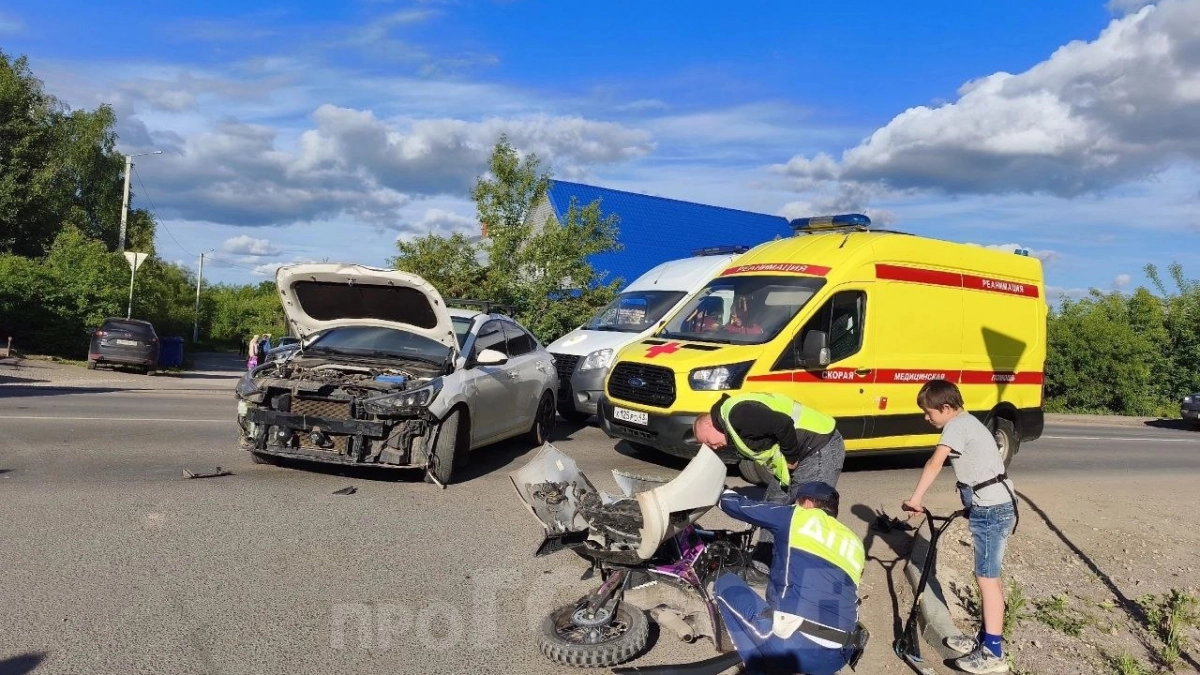 В Кирове опасная поездка мальчика и девочки на мотоцикле закончилась в больнице