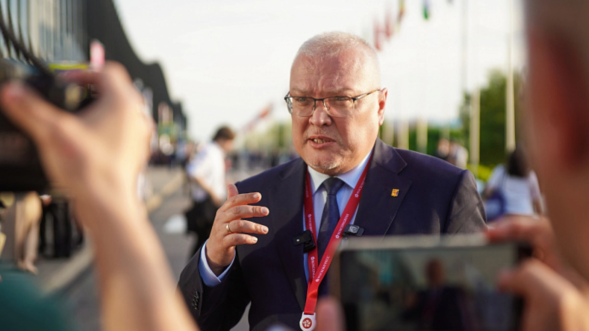 Кировский губернатор прокомментировал выступление Президента на форуме в Петербурге