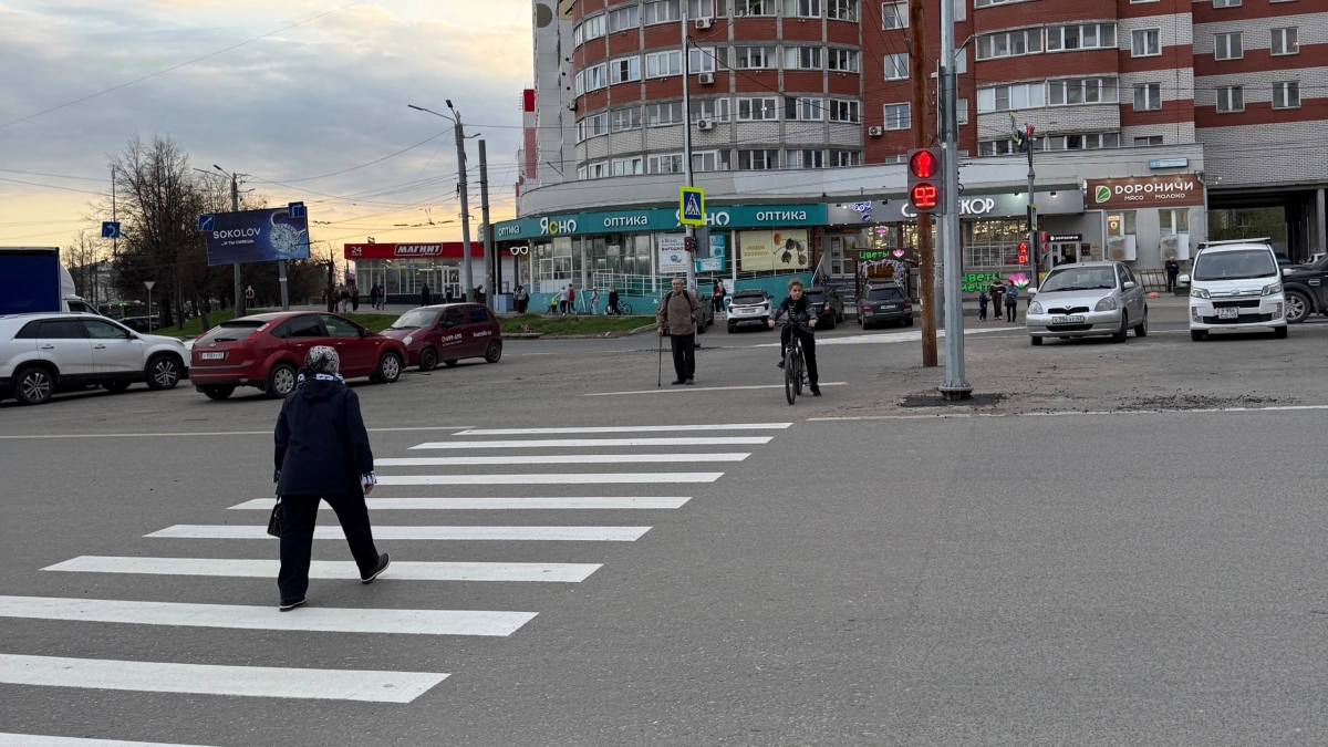 Верховный Суд поставил точку: должен ли водитель ждать, пока пешеход полностью перейдет дорогу