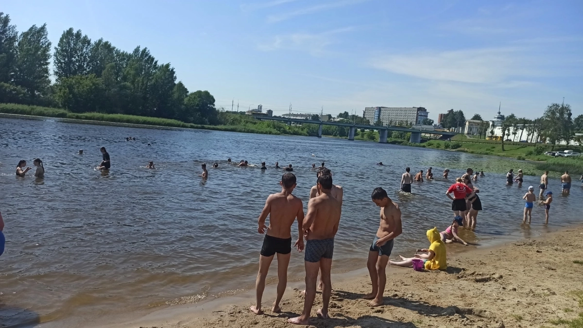 Под Кировом один городской  пляж до сих пор находится под водой