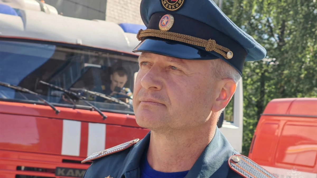 В Кирове со всеми почестями проводили на пенсию заслуженного огнеборца