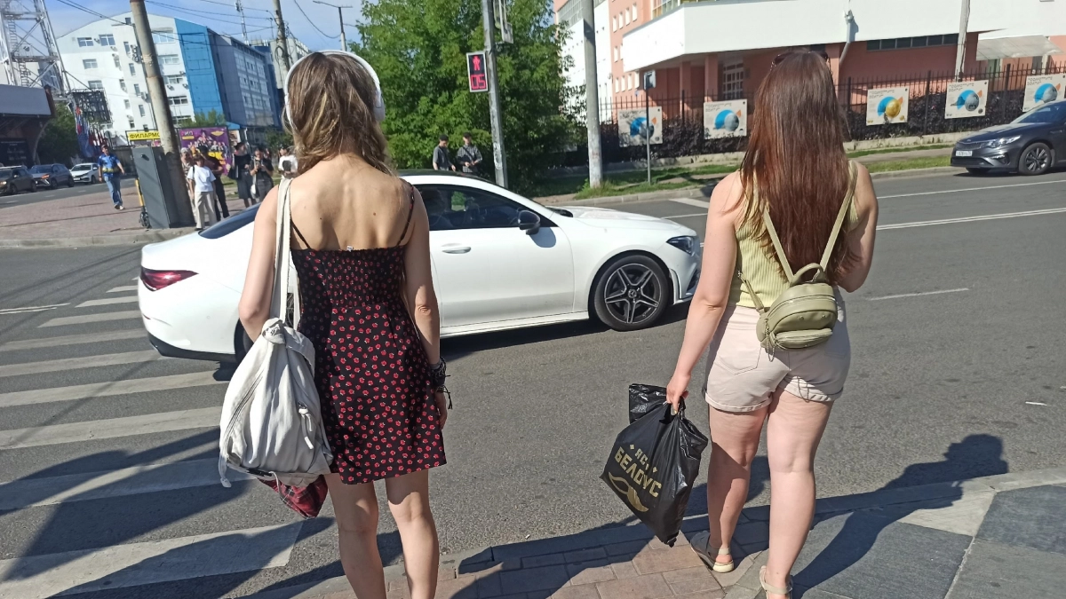 Грозы, град и магнитные бури: синоптики дали прогноз на длинные выходные в июне