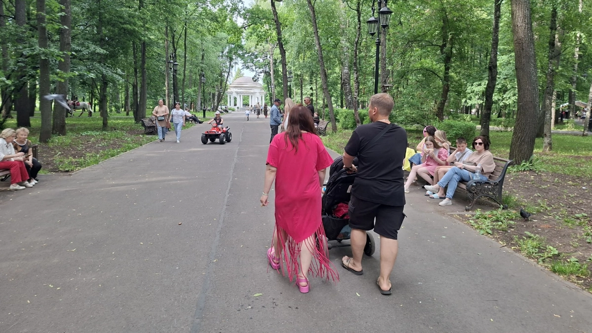 В Кирове семья с маленьким ребенком несколько лет выживала в аварийном доме