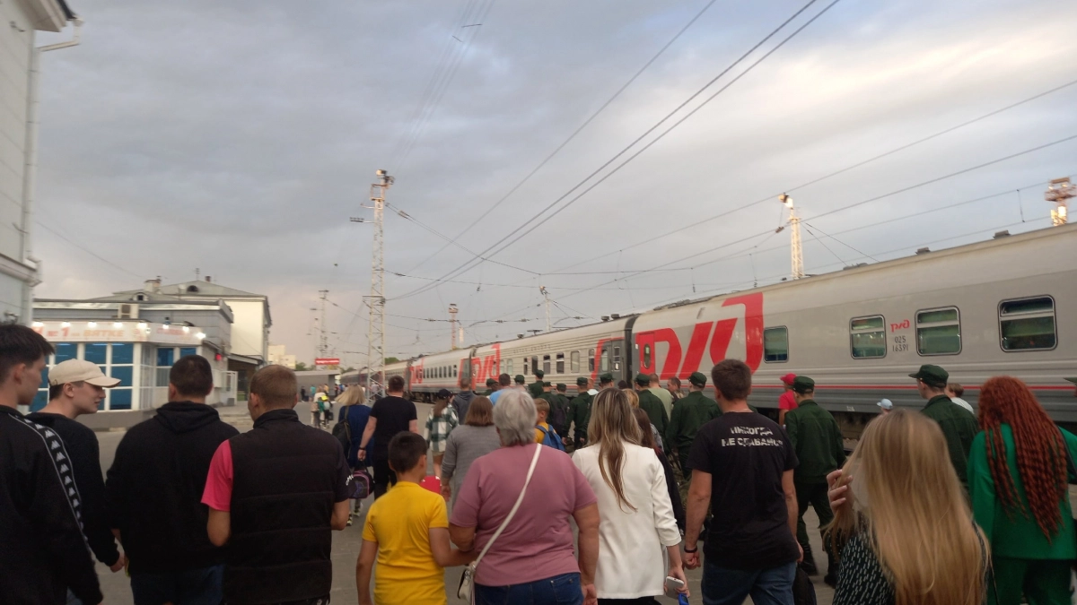 Теперь для них в 2 раза дешевле: в РЖД доступны 50% скидки на билет - кто в списке