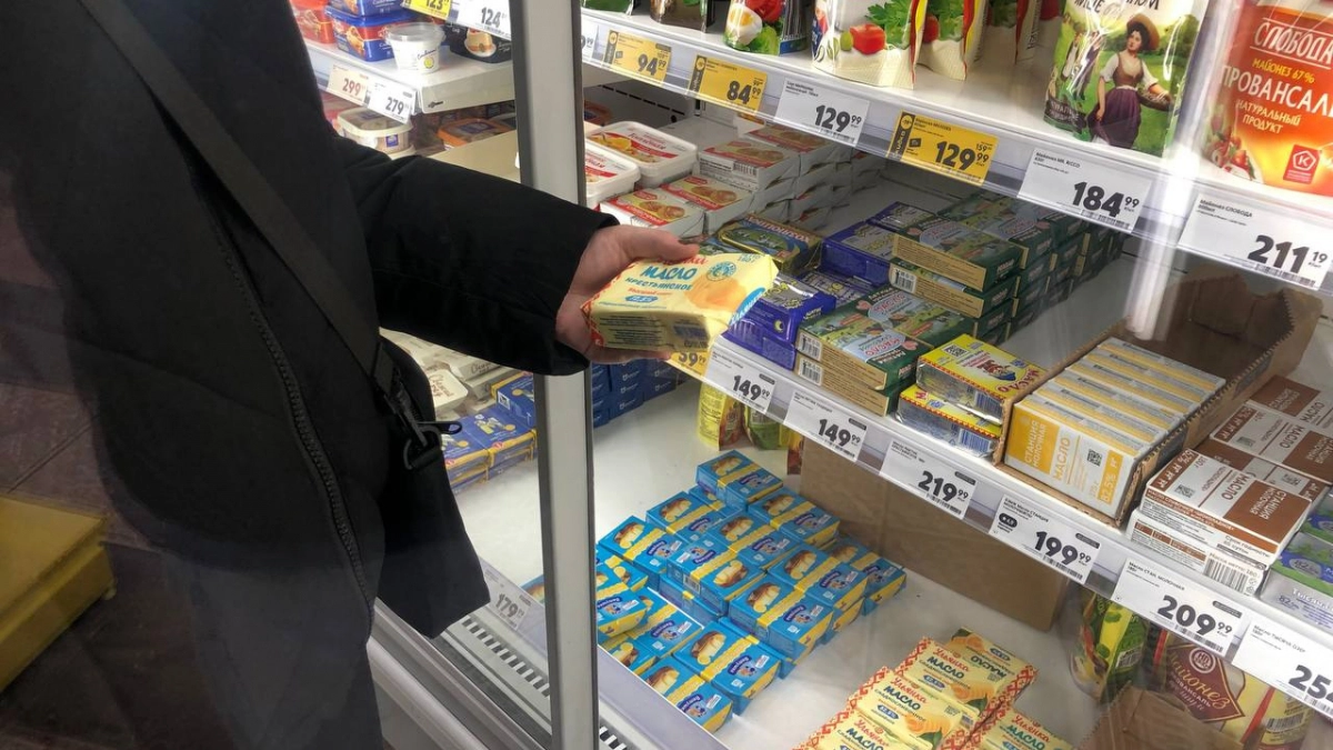 Купил домашнее сливочное масло и сравнил с дешевым из магазина - результат удивил