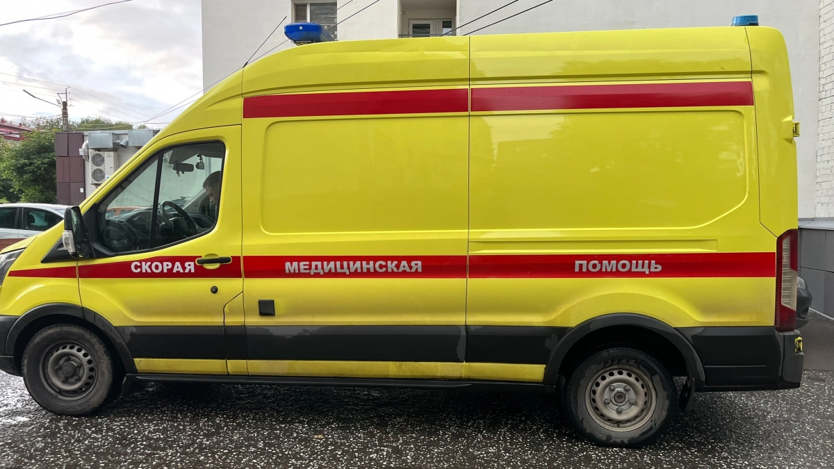 В Кирове водитель мопеда выплатит компенсацию травмированному на тротуаре малышу