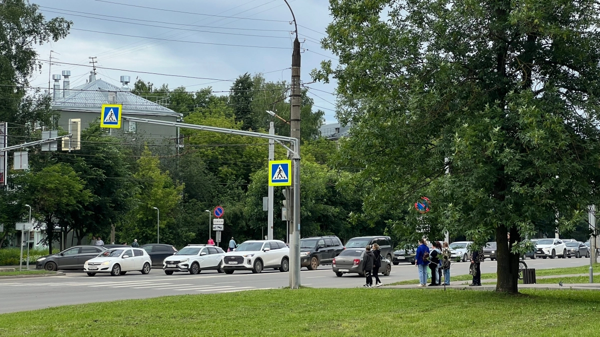 Власти Кирова анонсировали начало работ по расширению улицы Московской