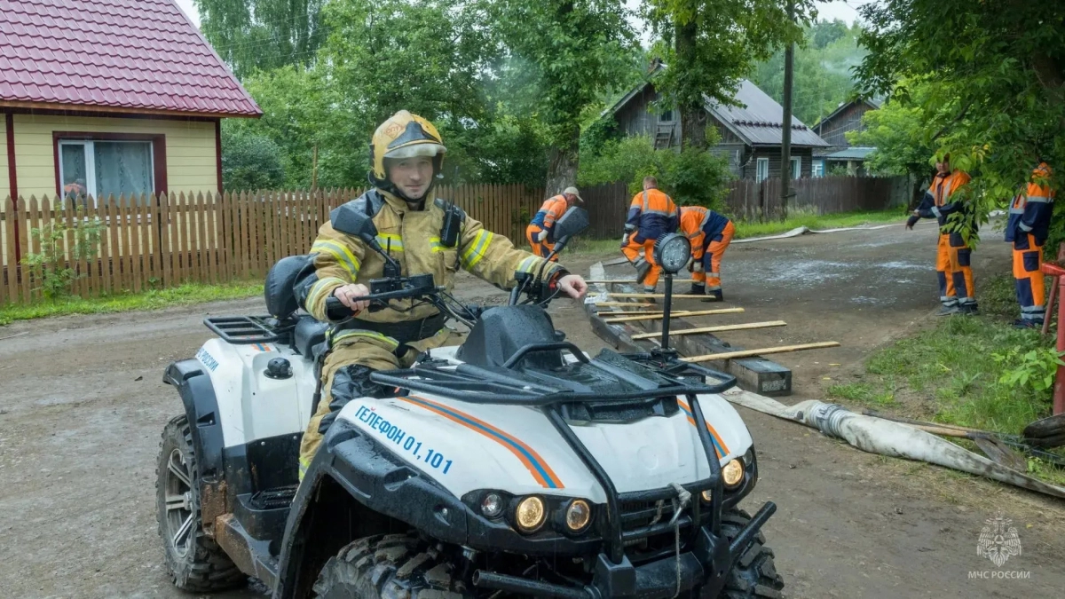 В Кирово-Чепецком районе загорелся дом