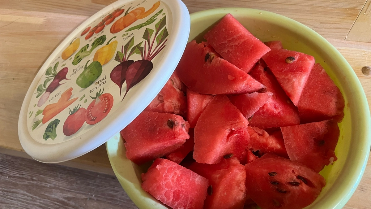Такие арбузы лучше обходить стороной: они безвкусные и водянистые