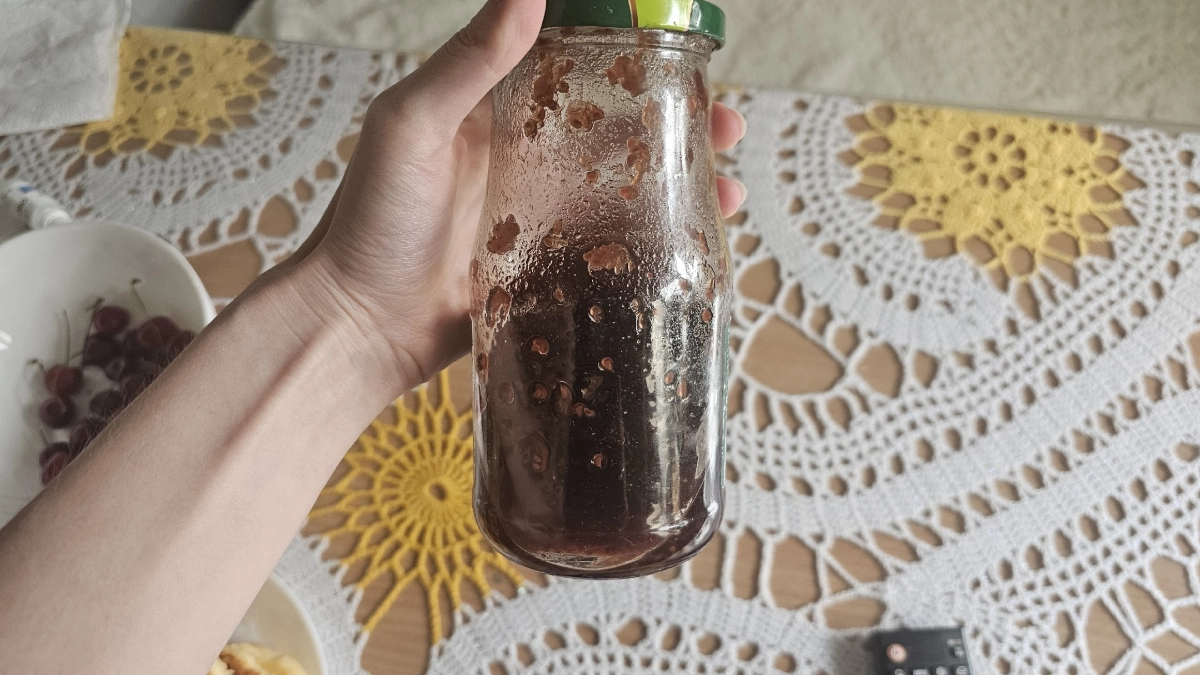Варенье "12 стаканов" из черной смородины: всего 5 минут на плите, а на выходе – вкуснейшее нежное желе
