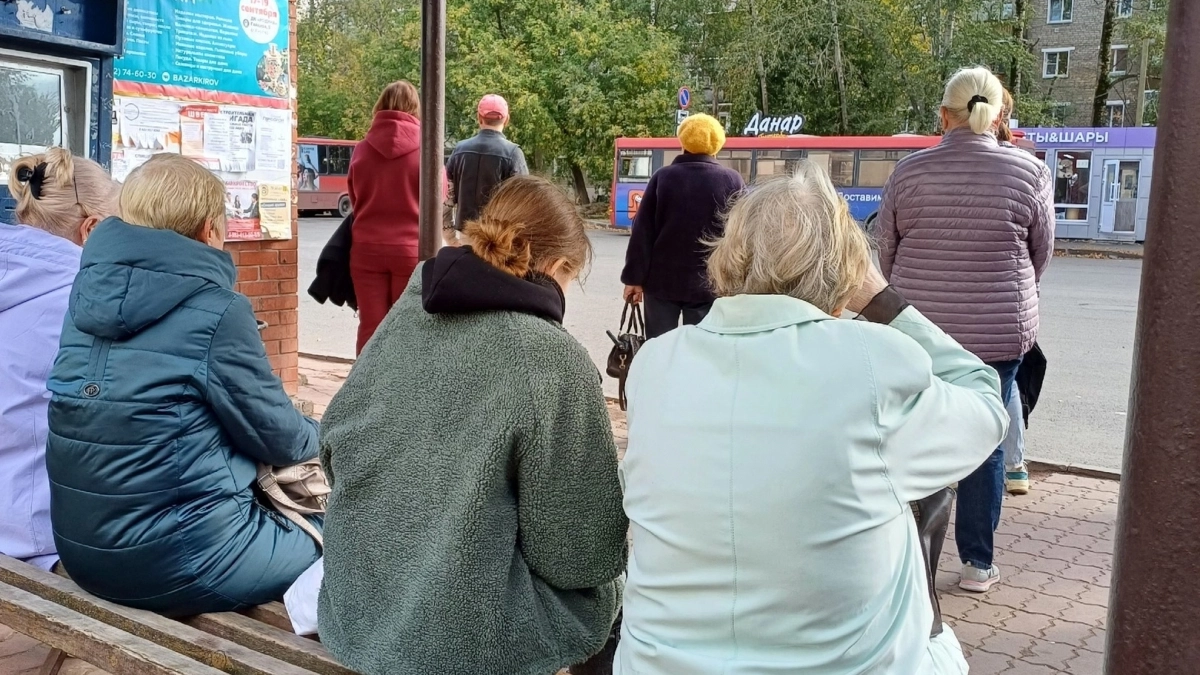 Почему с возрастом от людей нужно держаться подальше: запомните эти простые и мудрые слова Юрия Левитанского