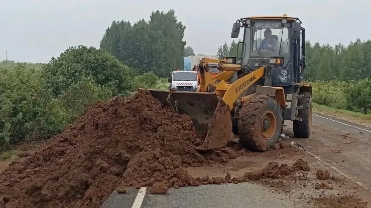 Две трассы под Фаленками снова пострадали от сильных дождей