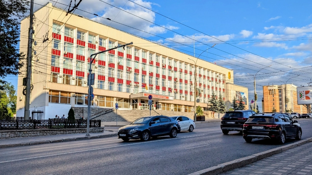 Власти Кирова просят не разговаривать с лжесотрудниками администрации