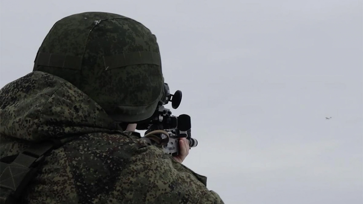 Младший сержант из Кировской области сорвал атаку нескольких дронов в зоне СВО