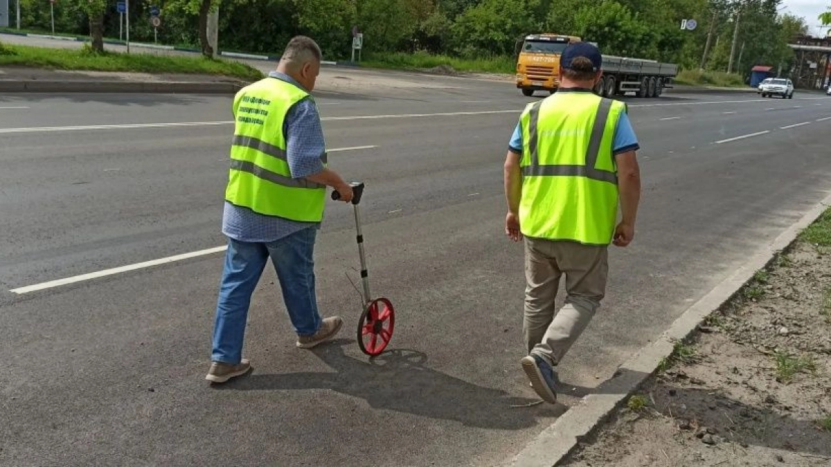 В Кирове на четырех улицах завершилось обновление дорог и бордюров