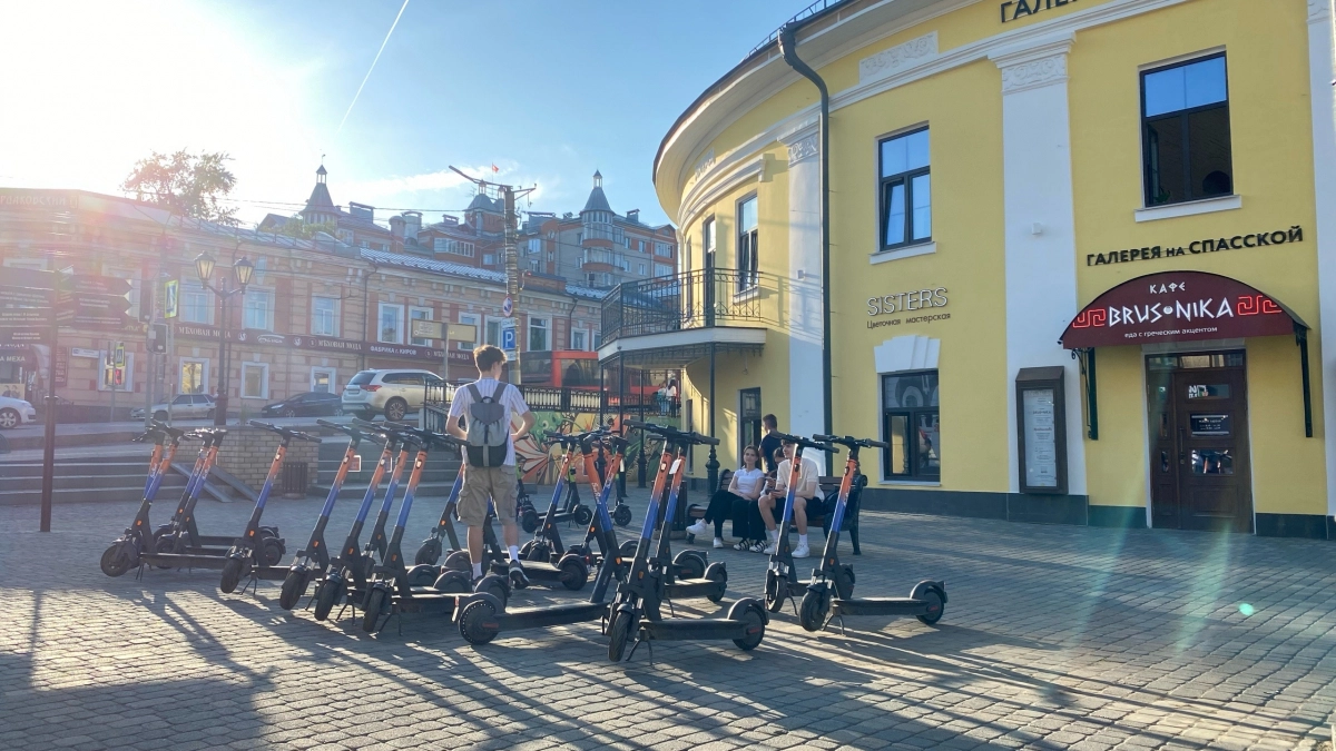 В Кирове появятся специальные таблички и разметка для электросамокатов
