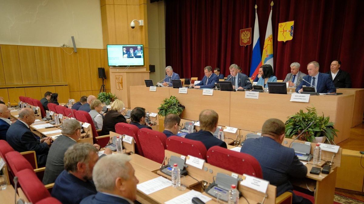 В Кировской области приняли поправки в бюджет с ростом доходов на 2 млрд рублей