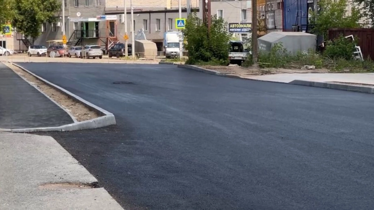 На одной из улиц в Кирове завершили раскопки из-за обрушившегося коллектора