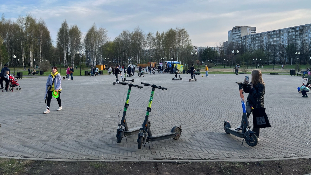 В Кирове хотят штрафовать за езду на самокатах в запрещенных местах