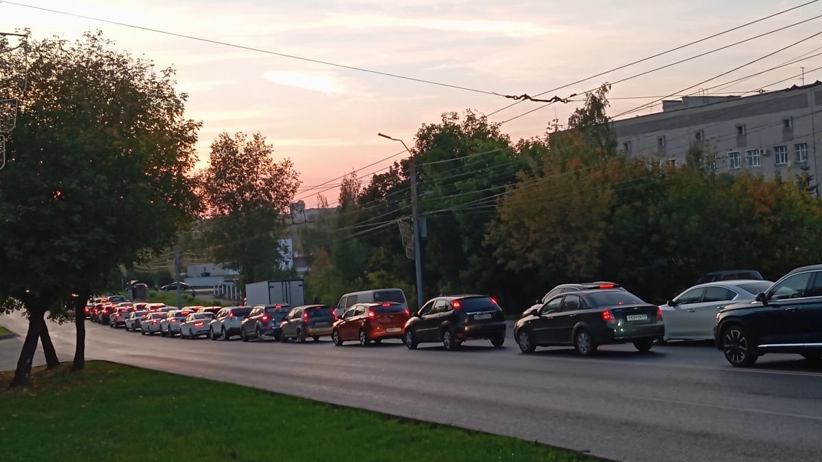 В Кирове на одном перекрестке по улице Московской ограничат проезд до 2 сентября